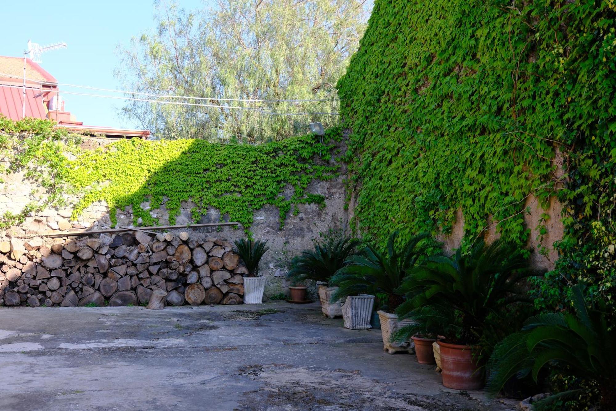 Conte Spencer Bed and Breakfast Caserta Vecchia Eksteriør billede
