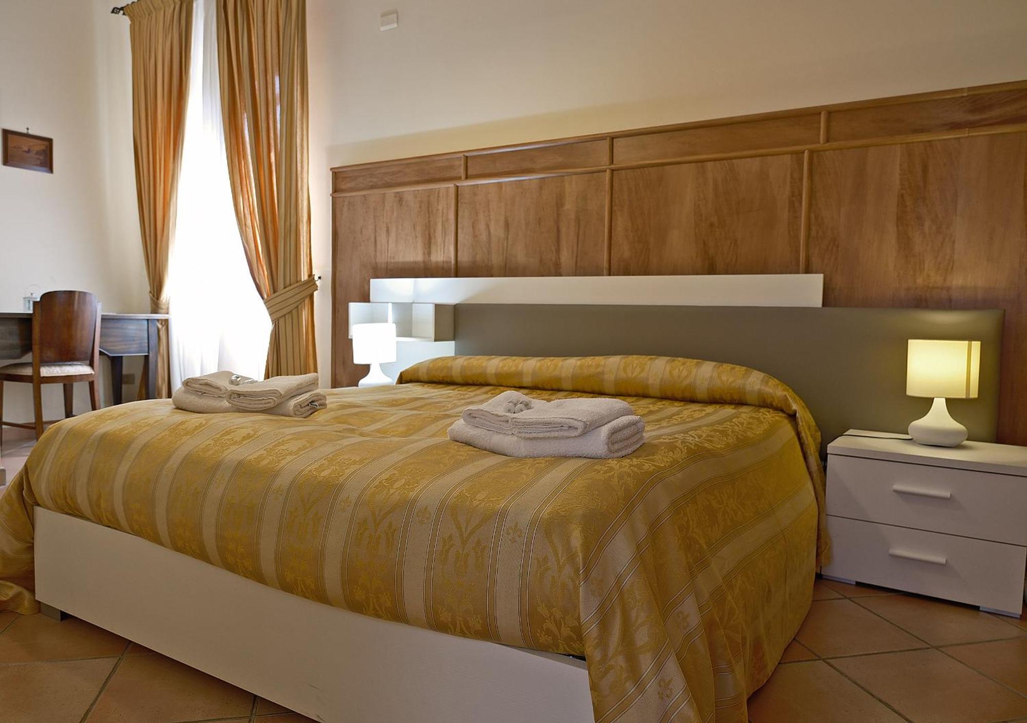 Conte Spencer Bed and Breakfast Caserta Vecchia Eksteriør billede